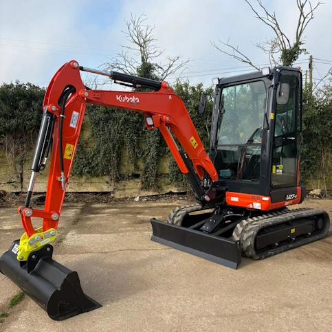 3tdigger hire digger